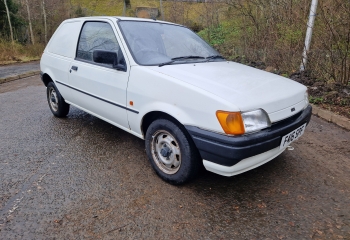 Ford Fiesta MK3 1.8D Van